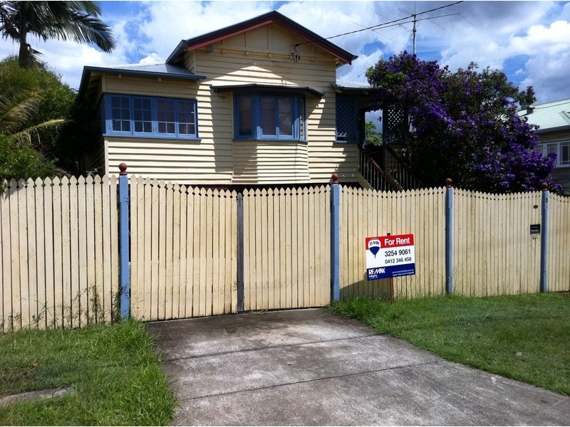 3 Twelfth Avenue, Kedron QLD 4031