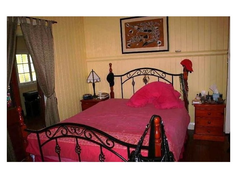 3 Twelfth Avenue, Kedron QLD 4031