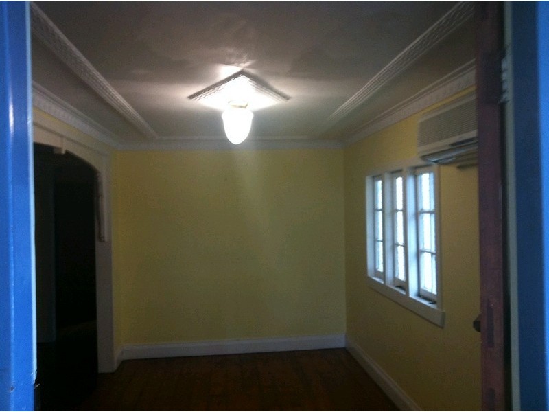 3 Twelfth Avenue, Kedron QLD 4031