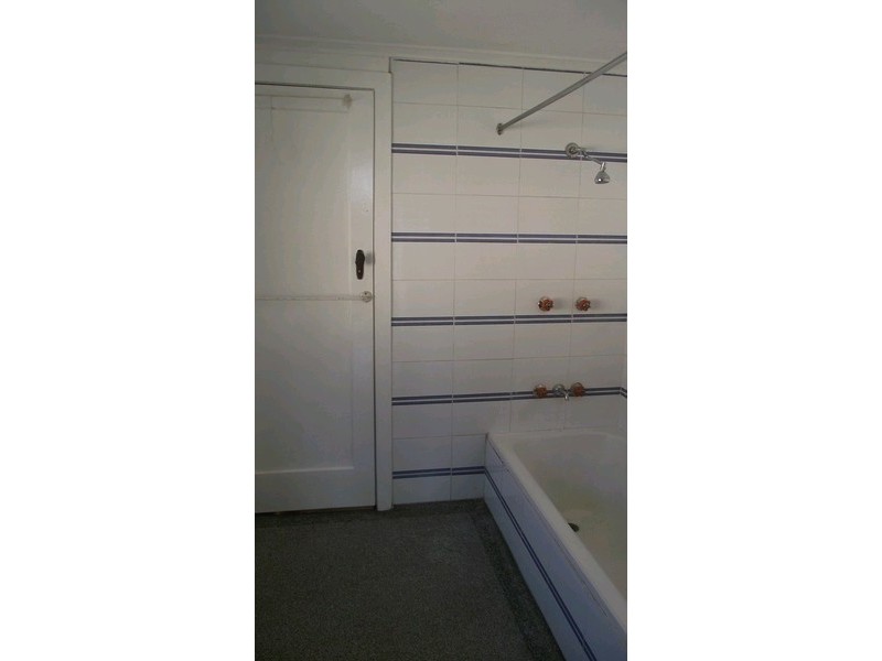 24a Enoggera Road, Newmarket QLD 4051