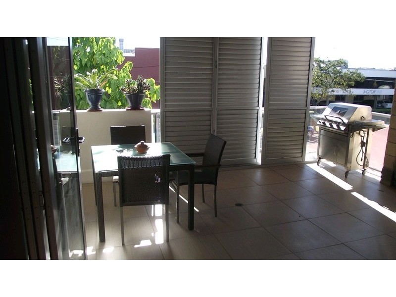 2/35 Wyandra Street, Teneriffe QLD 4005