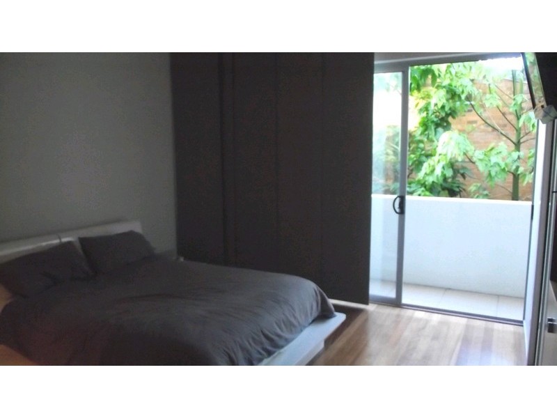 2/35 Wyandra Street, Teneriffe QLD 4005