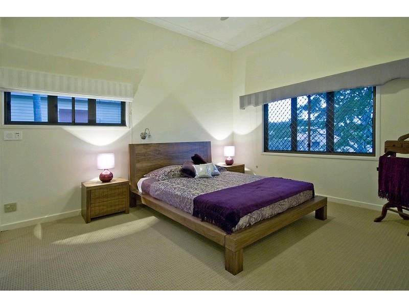 43 Stoneleigh Street, Albion QLD 4010