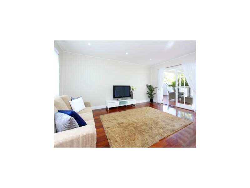 39 Montpelier Street, Clayfield QLD 4011