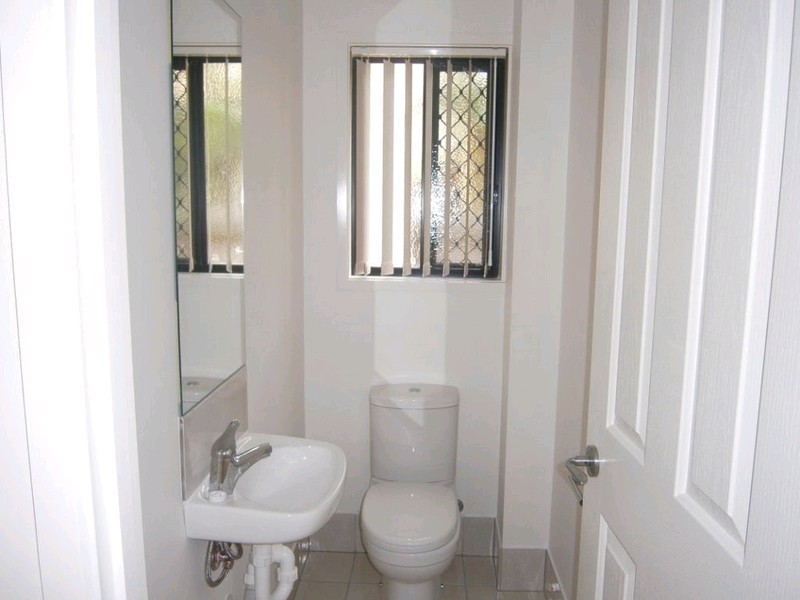 2/17 Wongara Street, Clayfield QLD 4011