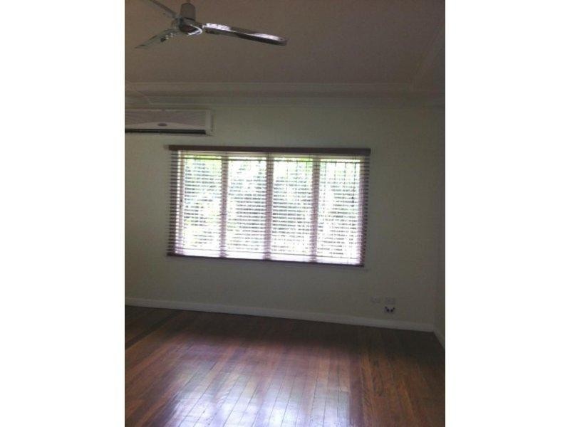 28 Woodville Street, Hendra QLD 4011