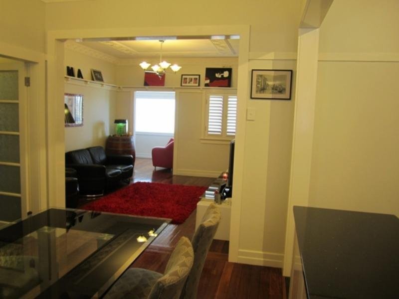 4/71 Hillside  Crescent, Hamilton QLD 4007