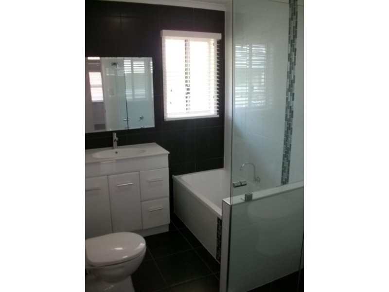 14 Normanton Street, Stafford Heights QLD 4053