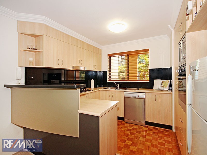 12/140 Commercial Road, Newstead QLD 4006