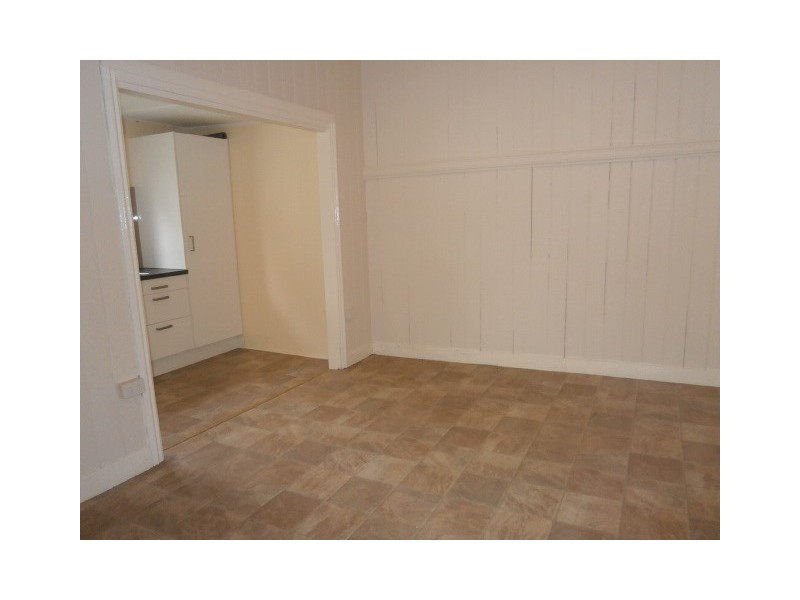 2/223 Hudson Road, Wooloowin QLD 4030