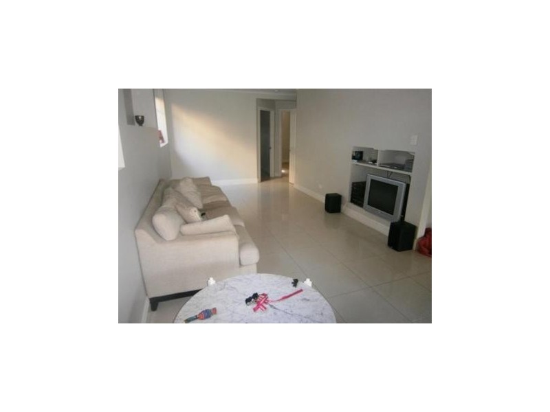 10 Stewart Avenue, Wooloowin QLD 4030