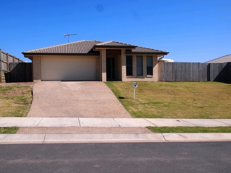 34 Peregrine Drive, Lowood QLD 4311