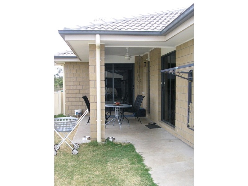 45 Macadamia Drive, Lowood QLD 4311