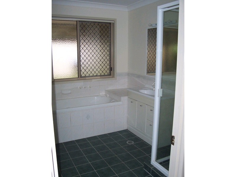 Wivenhoe Pocket QLD 4306