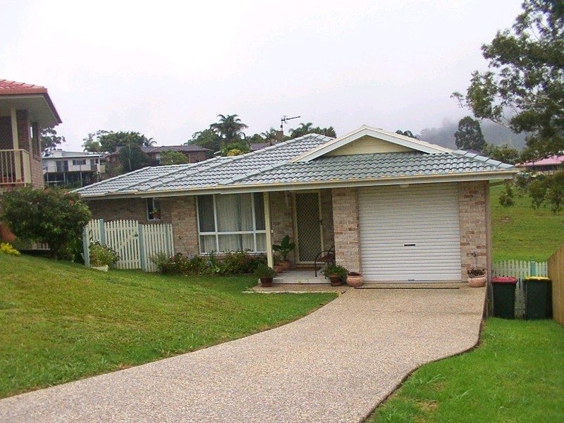 4a Woodswallow Close, Boambee NSW 2450
