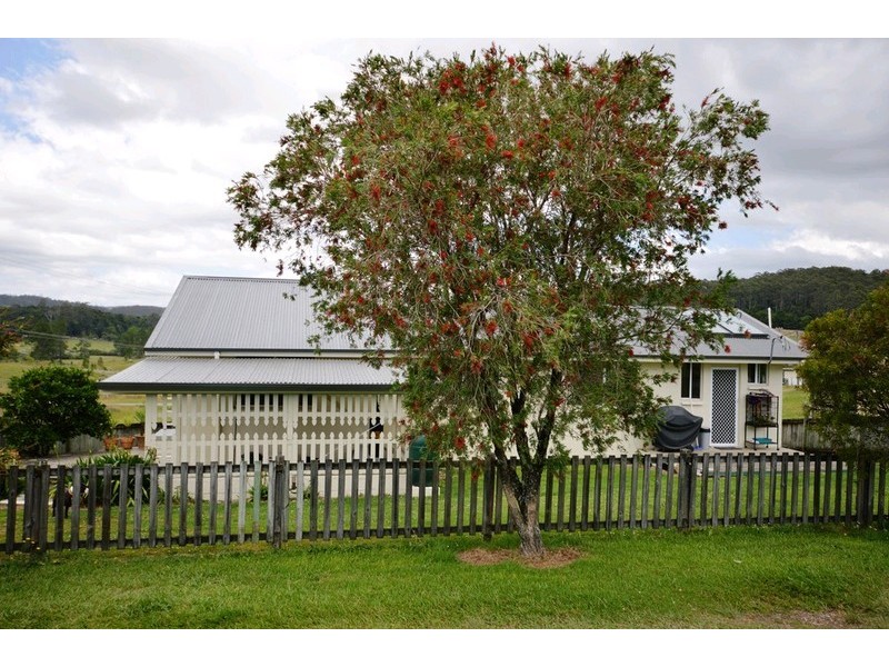 1 Lorne Street, Lowanna NSW 2450