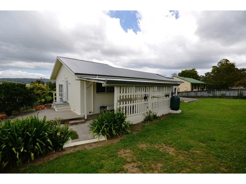 1 Lorne Street, Lowanna NSW 2450