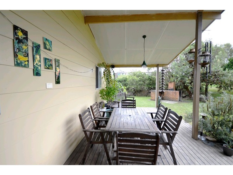 95 Pine Avenue, Ulong NSW 2450