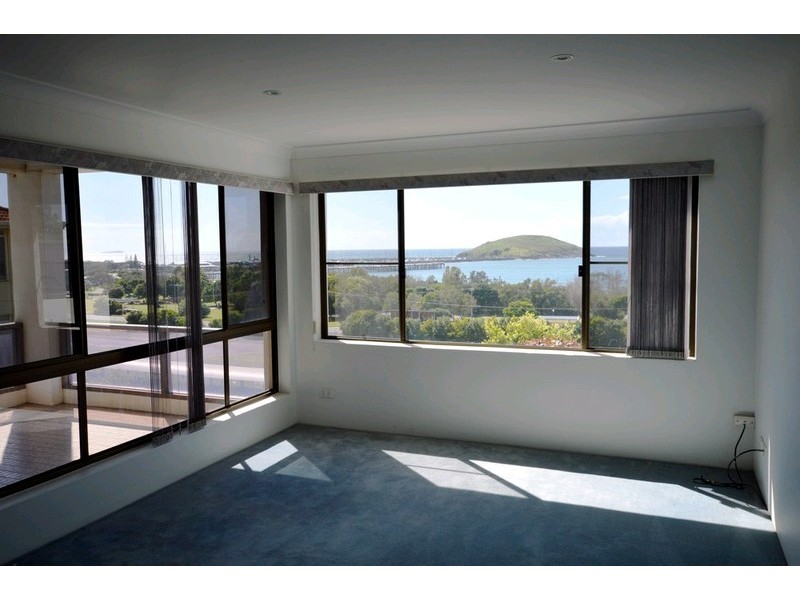 2/24 Camperdown Street, Coffs Harbour NSW 2450