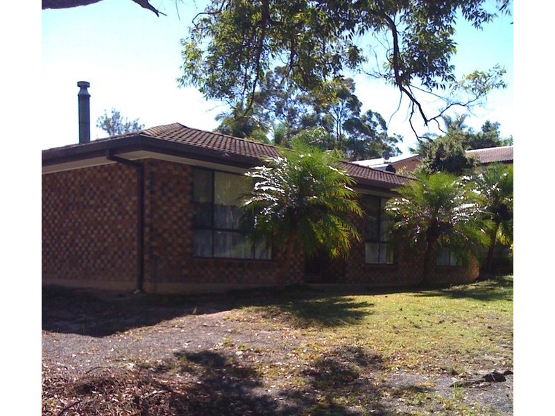 1 Willow Place, Sandy Beach NSW 2456