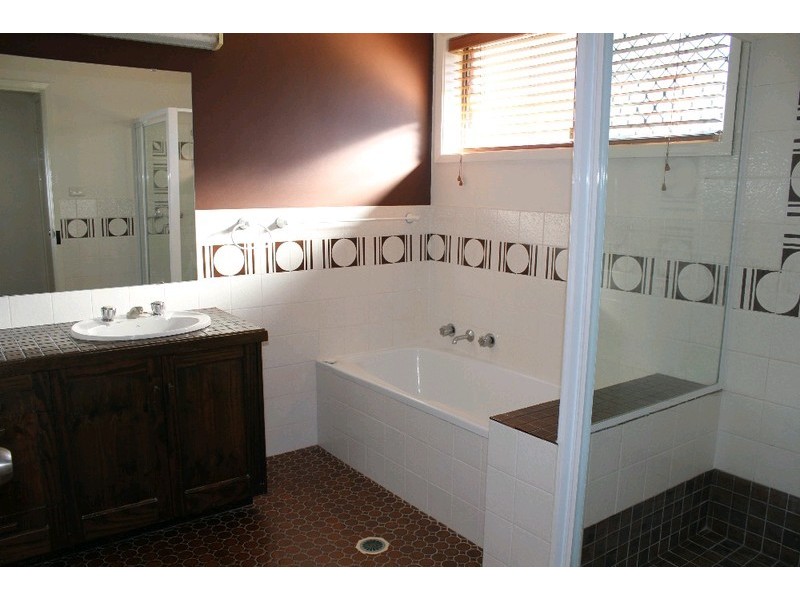 4 Greenlea Crescent, Coffs Harbour NSW 2450