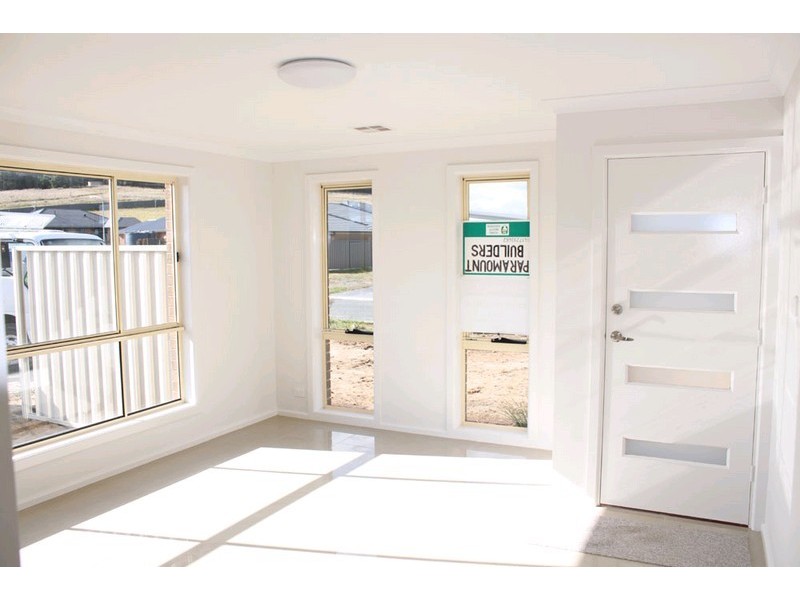 6 Deniston Circuit, Bungendore NSW 2621