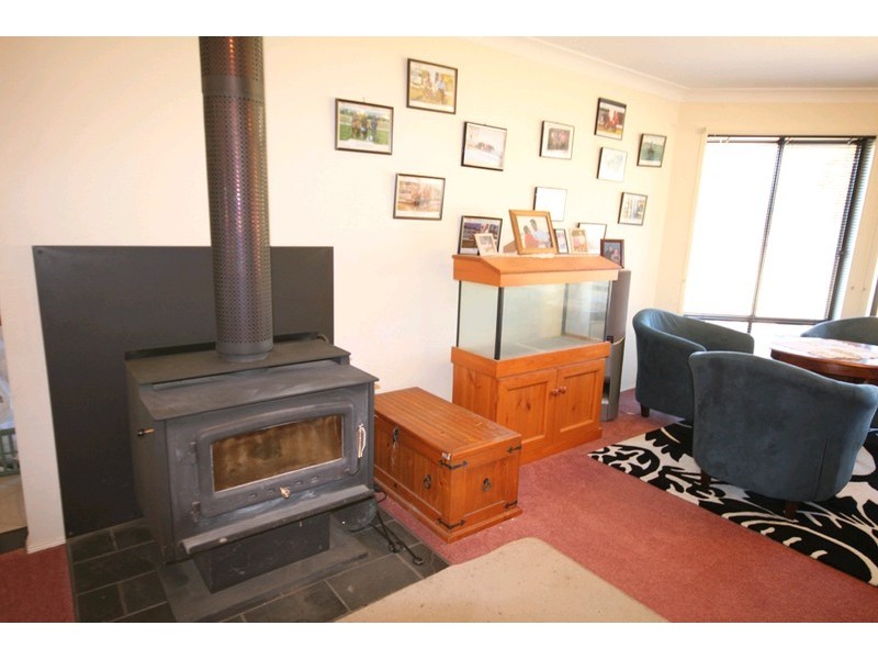 95 Carlton Drive, Bungendore NSW 2621
