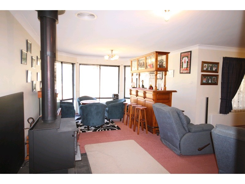 95 Carlton Drive, Bungendore NSW 2621
