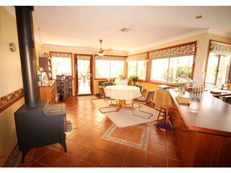 11 Elmslea Drive, Bungendore NSW 2621