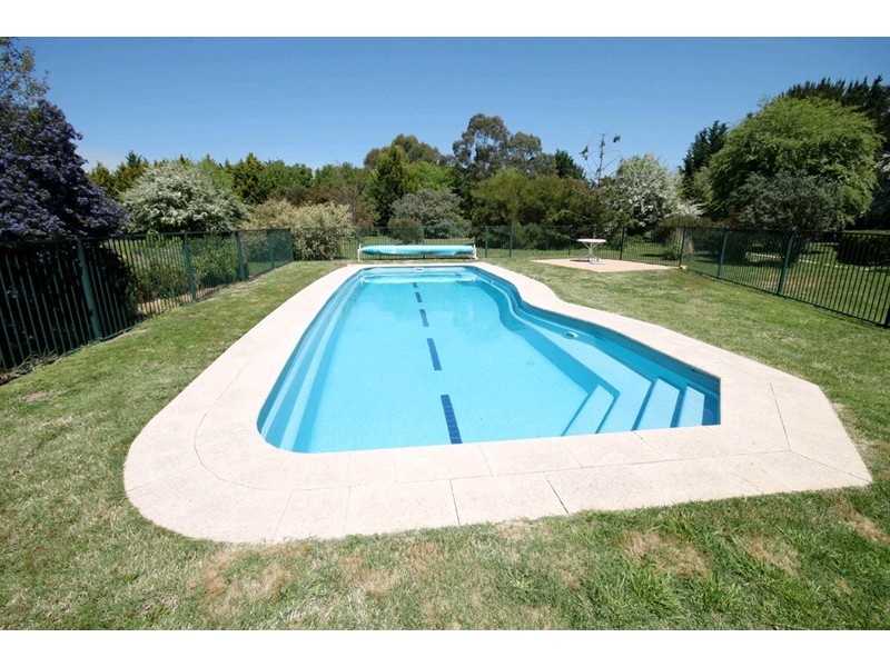 11 Elmslea Drive, Bungendore NSW 2621