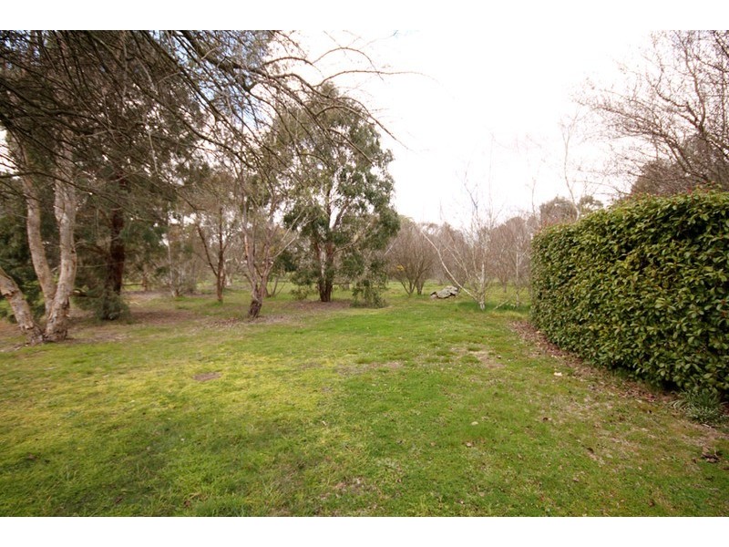 11 Elmslea Drive, Bungendore NSW 2621