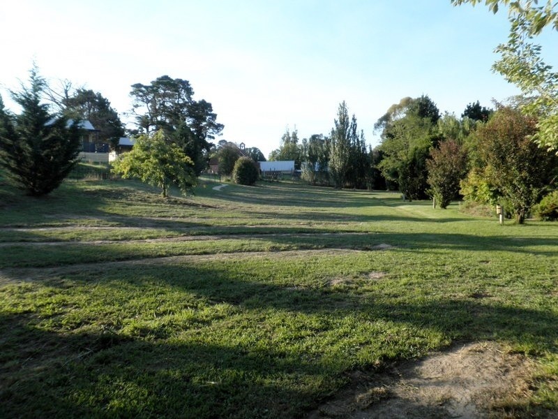 2753 Braidwood Road, Lake Bathurst NSW 2580