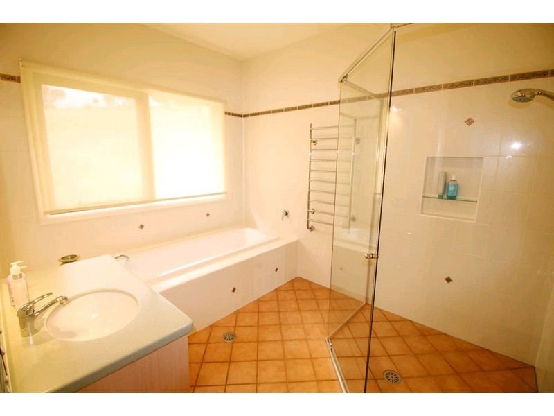 82 Valley View Lane, Wamboin NSW 2620