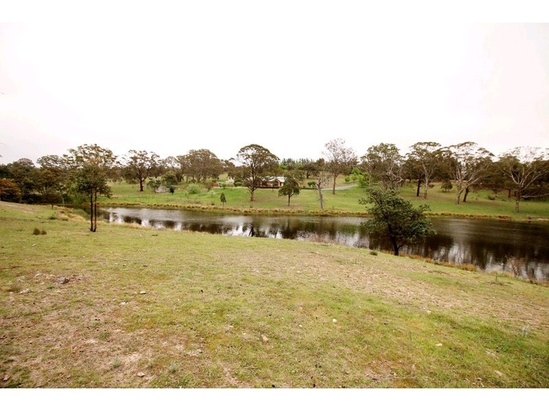 82 Valley View Lane, Wamboin NSW 2620