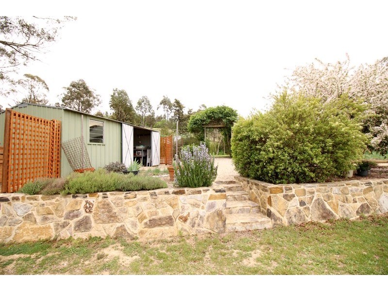 82 Valley View Lane, Wamboin NSW 2620