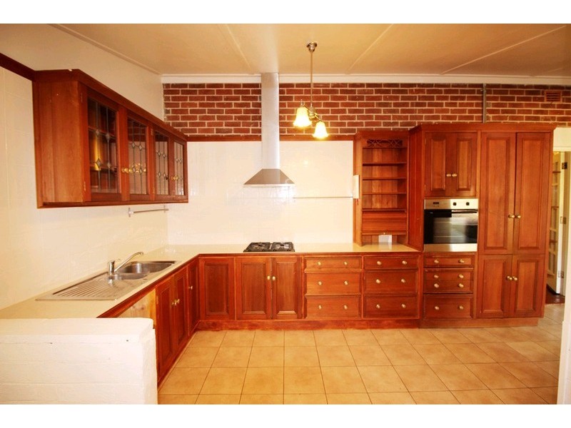 31 Shaw Street, Yass NSW 2582