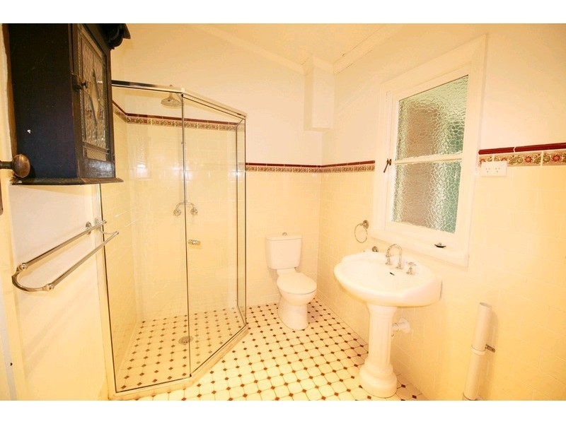 31 Shaw Street, Yass NSW 2582