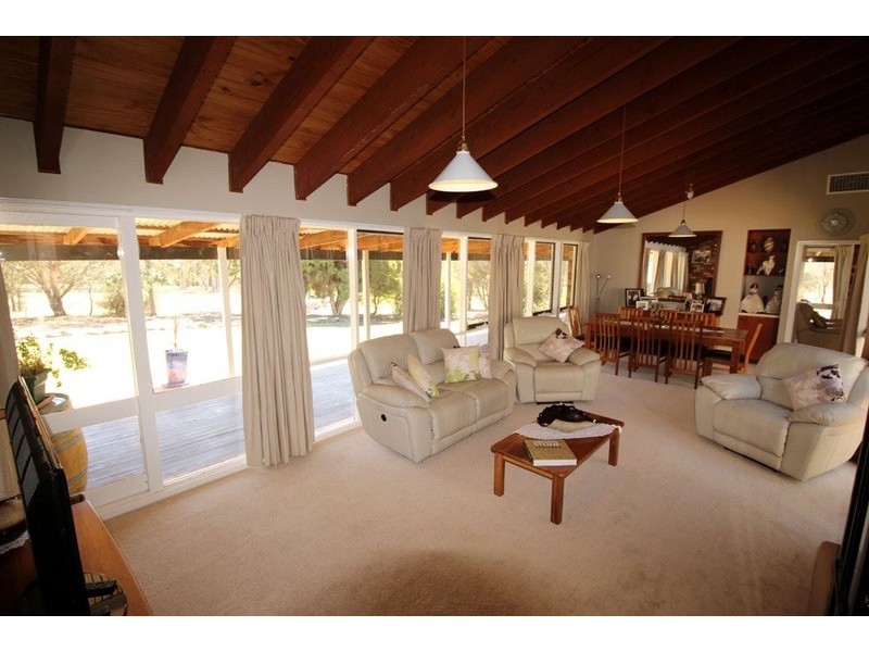 1 Euroka Avenue, Murrumbateman NSW 2582