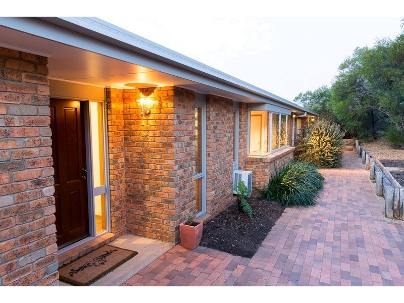 56 Hope Drive, Bungendore NSW 2621