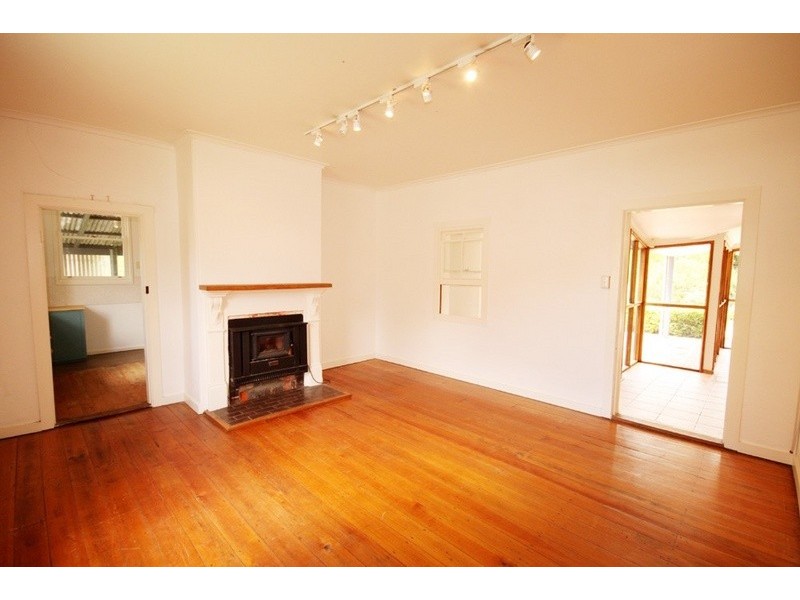 10 Malbon Street, Bungendore NSW 2621