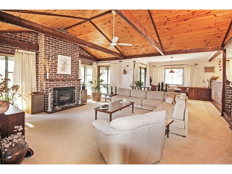 25 Snowgum Lane, Bywong NSW 2621