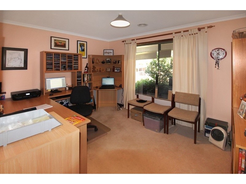 25 Snowgum Lane, Bywong NSW 2621