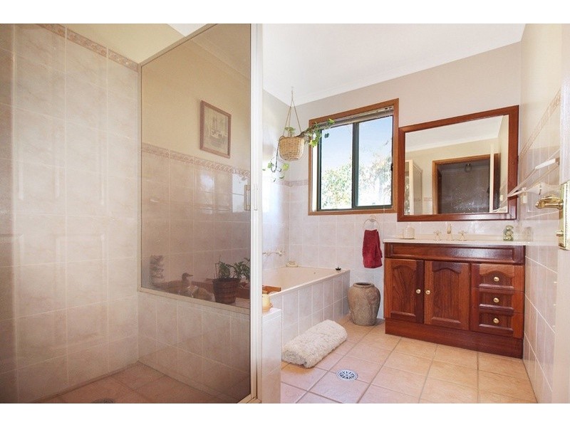 25 Snowgum Lane, Bywong NSW 2621