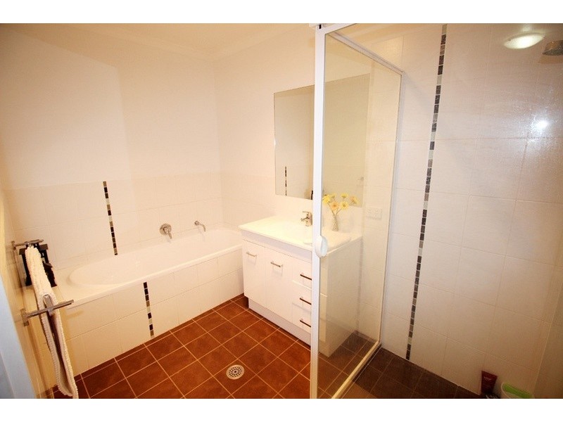 2/95 Ellendon Street, Bungendore NSW 2621