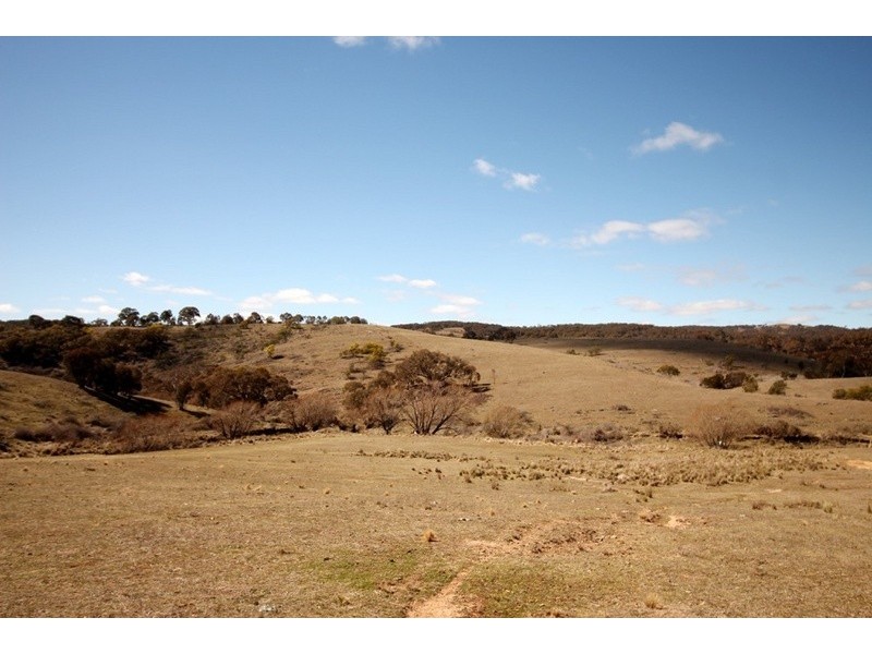 192 Doust Road, Lake George NSW 2581