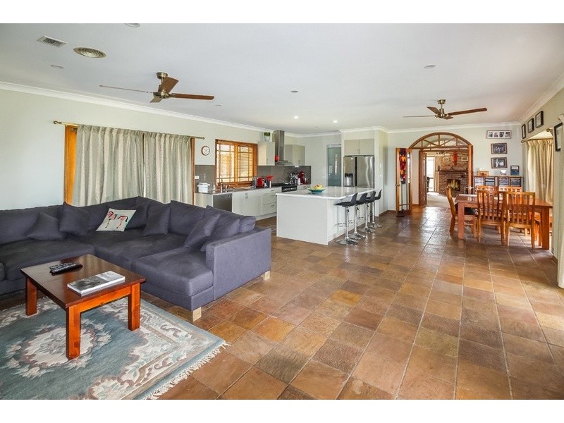 74 Clare Lane, Bungendore NSW 2621
