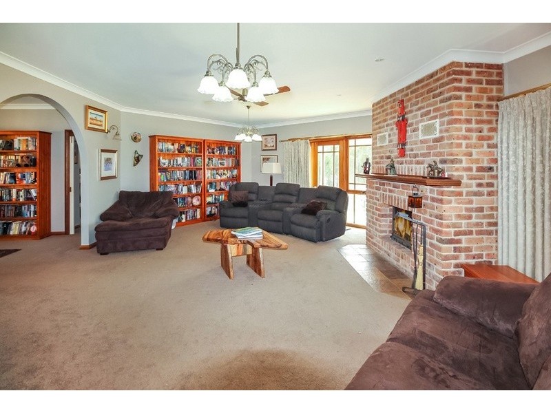 74 Clare Lane, Bungendore NSW 2621
