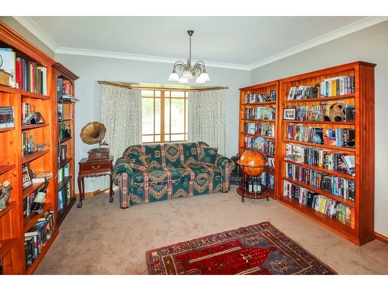 74 Clare Lane, Bungendore NSW 2621
