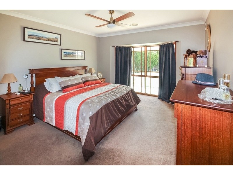 74 Clare Lane, Bungendore NSW 2621