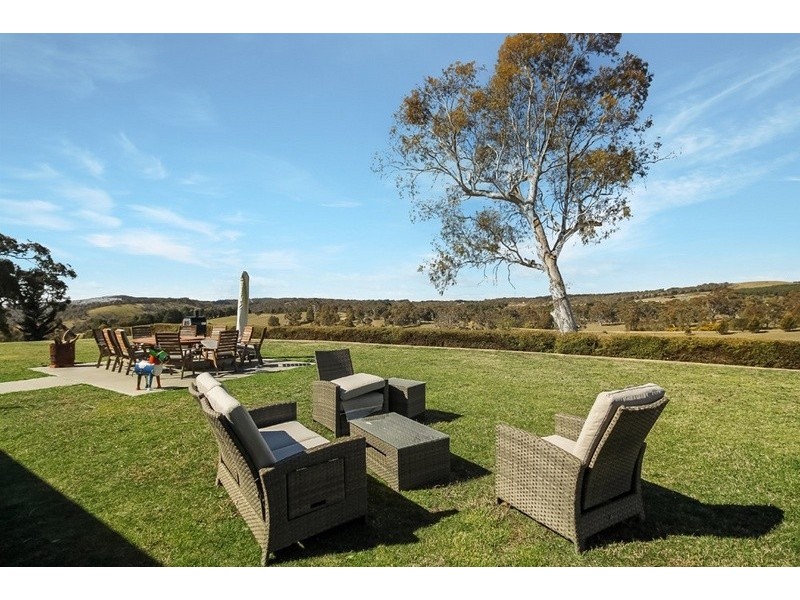 74 Clare Lane, Bungendore NSW 2621